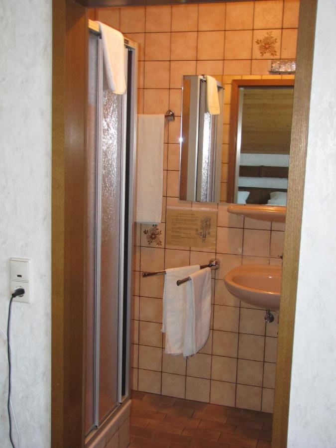 Gaestehaus Rehwinkel 알렌바크 객실 사진